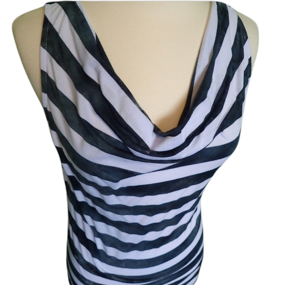 Michael MK Black & White Striped Top - Picture 3 of 11